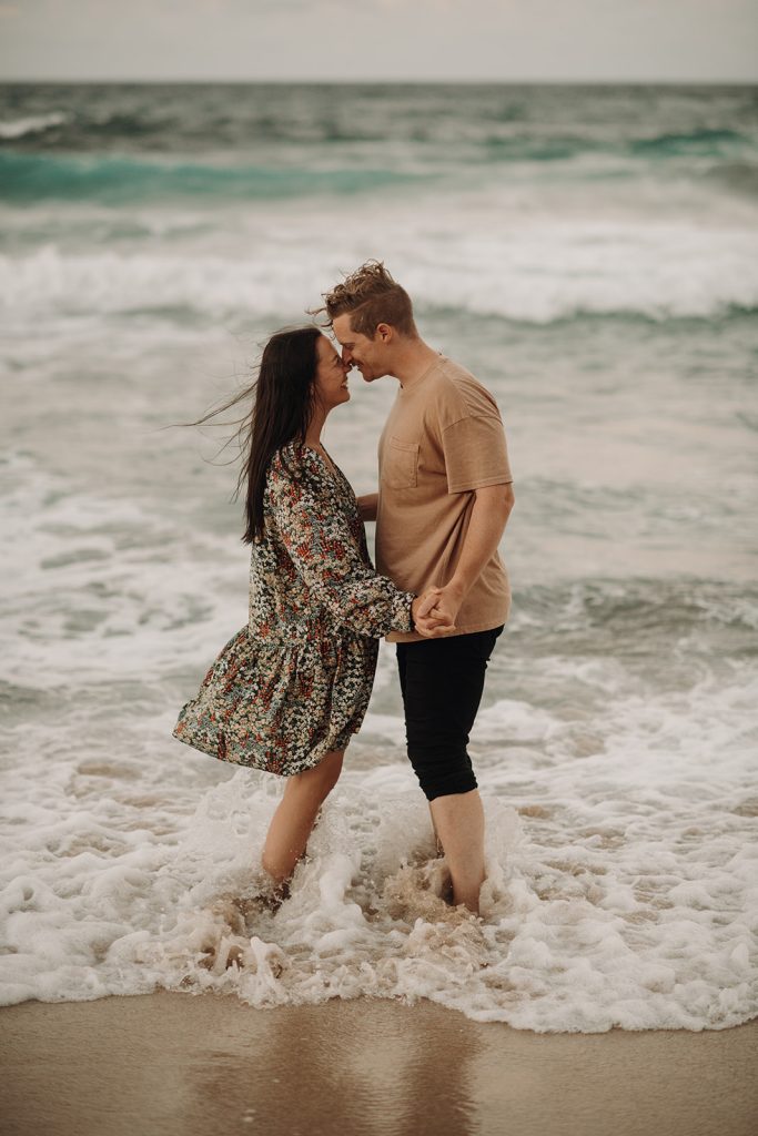 couples beach photo shoot