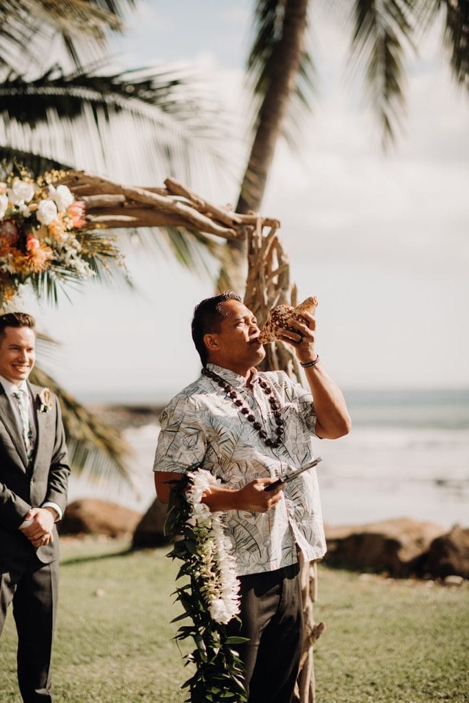 a tropical themed wedding in Maui
