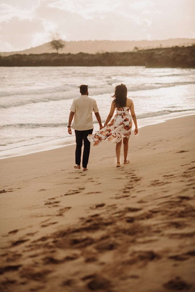 sunrise couples photoshoot in Hawaii