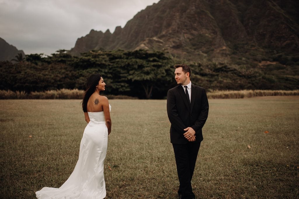 Hawaii wedding photographer and Oahu wedding photographer