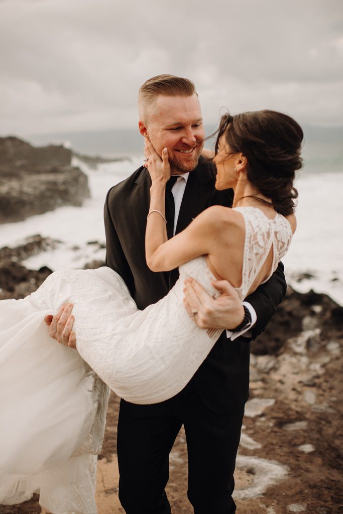 Romantic elopement ceremony on the cliffs of Ironwoods Beach, Kapalua: a timeless elopement photography gem.